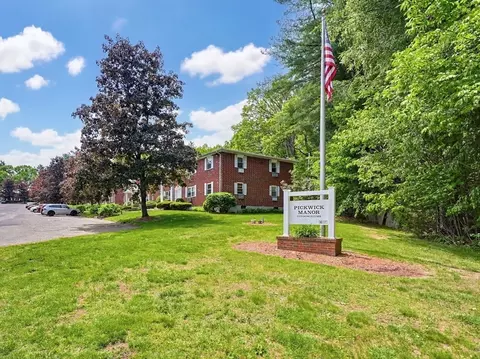 108 Litchfield Pines Dr #A, Leominster, MA 01453