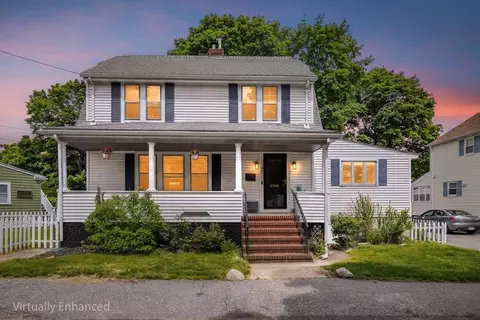 47 Essex St, Medford, MA 02155