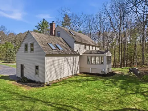Exterior - 25 Buttonwood Dr, Derry, NH 03038 photo 4 of 6