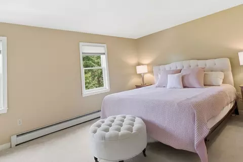 Bedroom - 25 Buttonwood Dr, Derry, NH 03038 photo 2 of 4