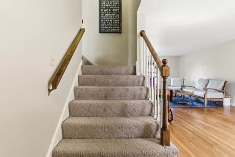 Entry Way - 25 Buttonwood Dr, Derry, NH 03038 photo 4 of 4