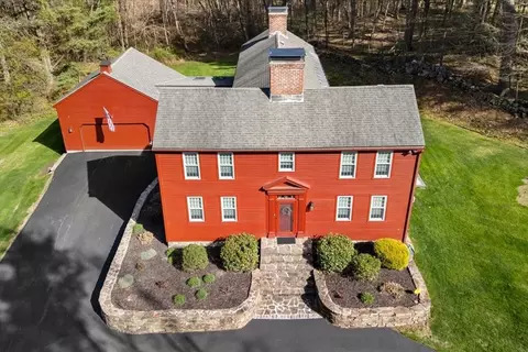 9 Bay Path Dr, Boylston, MA 01505