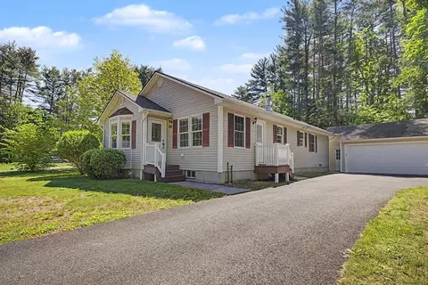 Exterior - 792 Ryan Rd, Northampton, MA 01062 photo 3 of 5