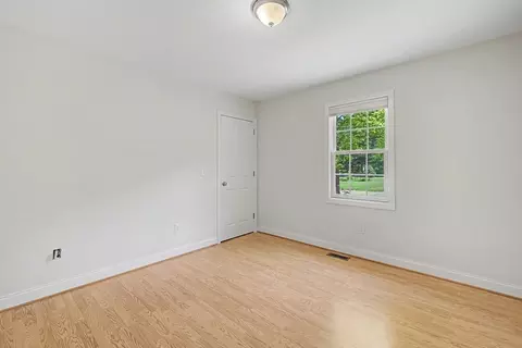 Bedroom - 792 Ryan Rd, Northampton, MA 01062 photo 3 of 6