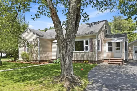 11 West St, Westford, MA 01886