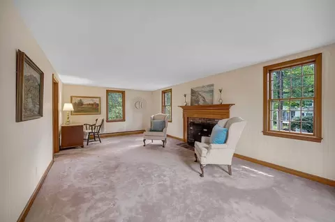 55 Blueberry Ln, Reading, MA 01867 photo 11