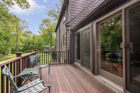 55 Blueberry Ln, Reading, MA 01867 photo 15