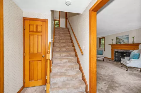 55 Blueberry Ln, Reading, MA 01867 photo 17