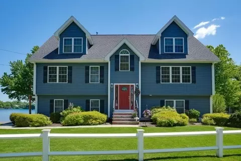 15 Fitz Ter, Wilmington, MA 01887