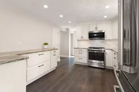 54 Long Dr, Dracut, MA 01826 photo 5