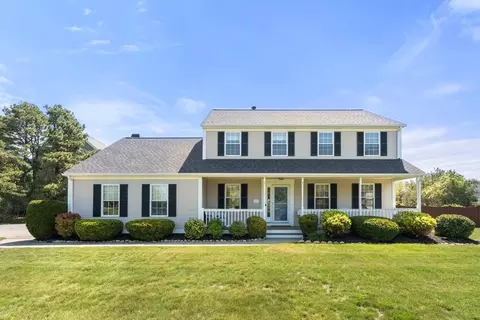 1 Lynne Cir, Plymouth, MA 02360