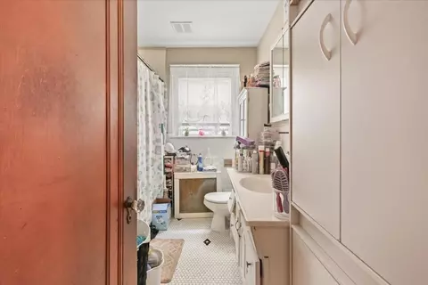 Entry Way - 41 Barnes St, Fall River, MA 02723 photo 5 of 5