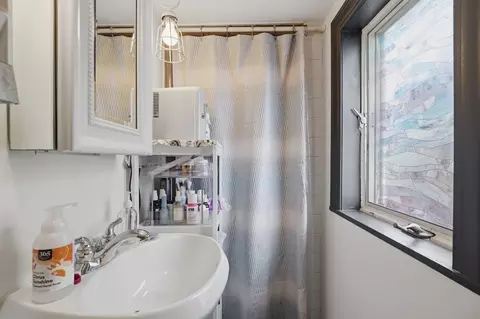 Bath - 16 Evans Rd #2, Marblehead, MA 01945 photo 2 of 2