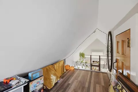 Entry Way - 16 Evans Rd #2, Marblehead, MA 01945 photo 2 of 2