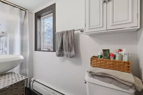 Bath - 16 Evans Rd #2, Marblehead, MA 01945 photo 1 of 2
