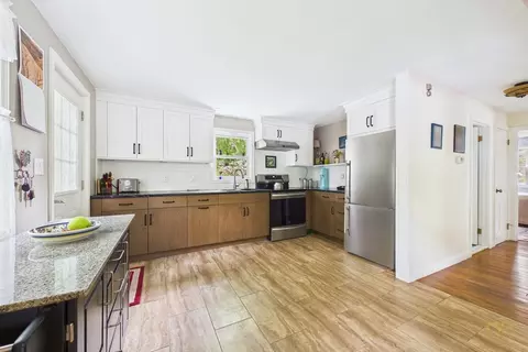 Kitchen - 70 Neponset St, Canton, MA 02021 photo 3 of 5