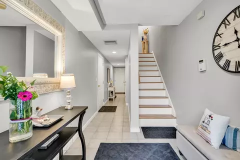 78 Summer St #5, Arlington, MA 02474