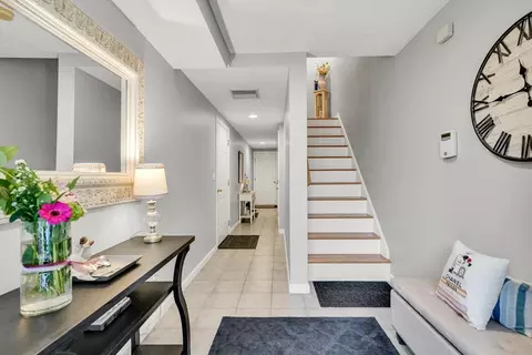 78 Summer St #5, Arlington, MA 02474
