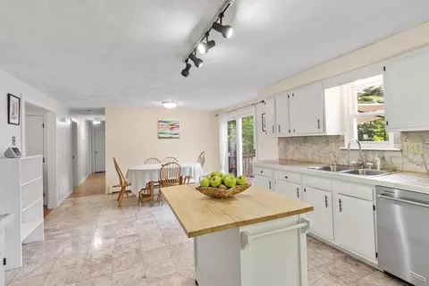 12 Murphy, Hudson, MA 01749 photo 6