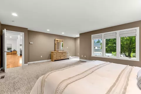 Bedroom - 53 Gerald Rd, Marblehead, MA 01945 photo 1 of 8