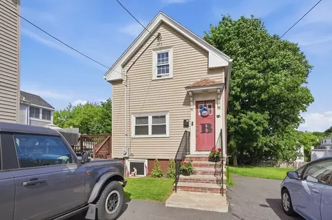 11 2 Albion St # -1, Salem, MA 01970