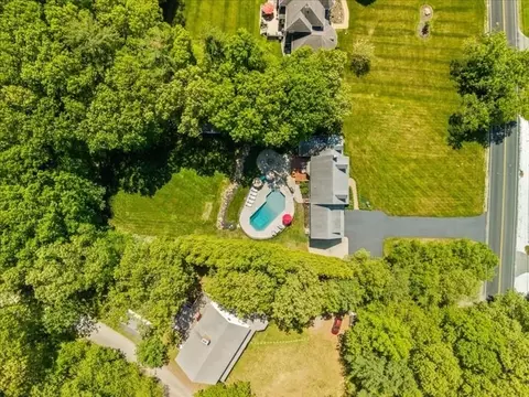 524 Elm St E, Raynham, MA 02767 photo 36