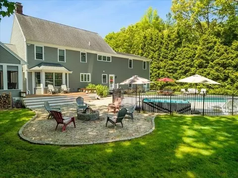 524 Elm St E, Raynham, MA 02767 photo 37