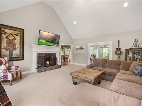 524 Elm St E, Raynham, MA 02767 photo 13