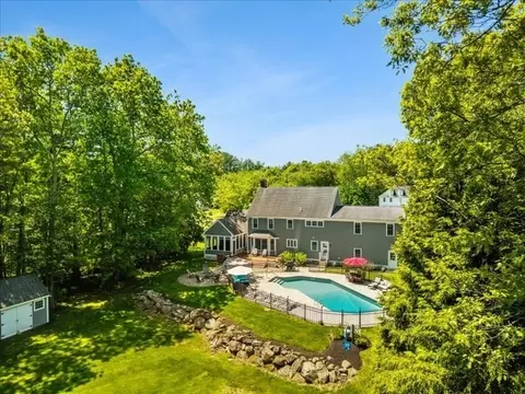 524 Elm St E, Raynham, MA 02767 photo 29