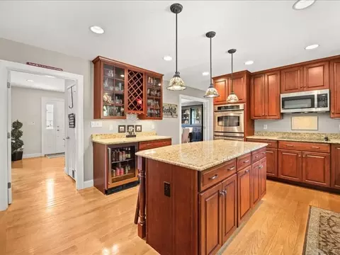 524 Elm St E, Raynham, MA 02767 photo 7