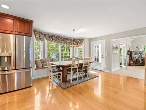 524 Elm St E, Raynham, MA 02767 photo 8