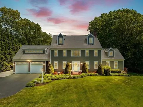 524 Elm St E, Raynham, MA 02767 photo 40