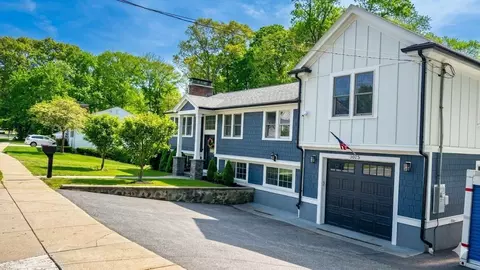 159 Mishawum Rd, Woburn, MA 01801