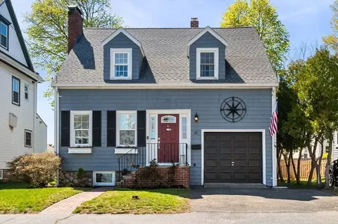 62 Elm St, Melrose, MA 02176