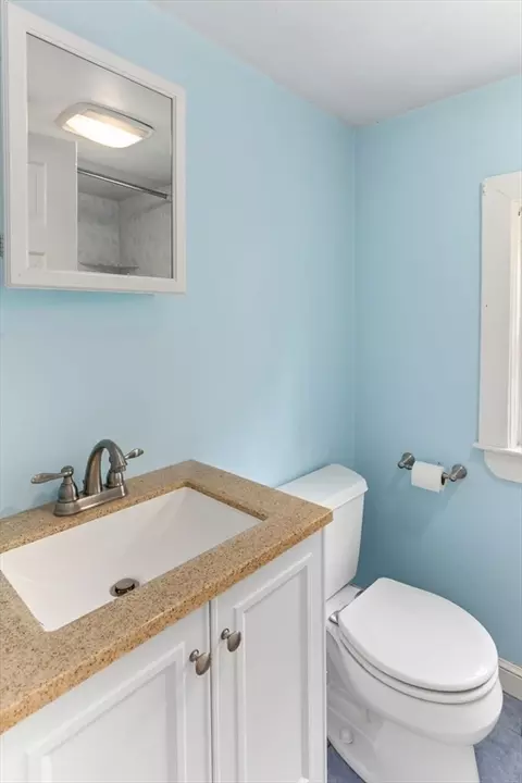 Bath - 10 Forrest Rd, Walpole, MA 02081 photo 2 of 3
