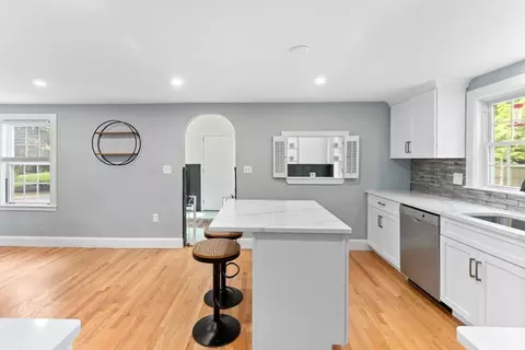 Kitchen - 10 Forrest Rd, Walpole, MA 02081 photo 4 of 6