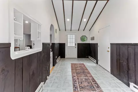 Entry Way - 10 Forrest Rd, Walpole, MA 02081 photo 3 of 4