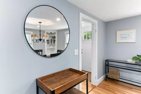 Entry Way - 10 Forrest Rd, Walpole, MA 02081 photo 4 of 4