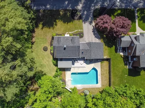 View/Area - 10 Forrest Rd, Walpole, MA 02081 photo 2 of 3