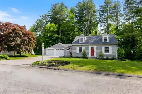 10 Forrest Rd, Walpole, MA 02081