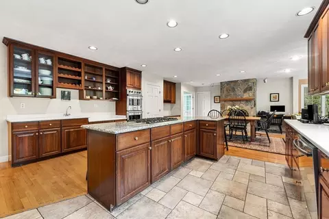 37 Old Planters Rd, Beverly, MA 01915 photo 11