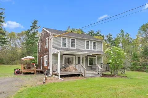 71 S Main St, Carver, MA 02330