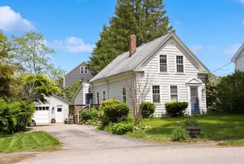 418 Summer St, Bridgewater, MA 02324