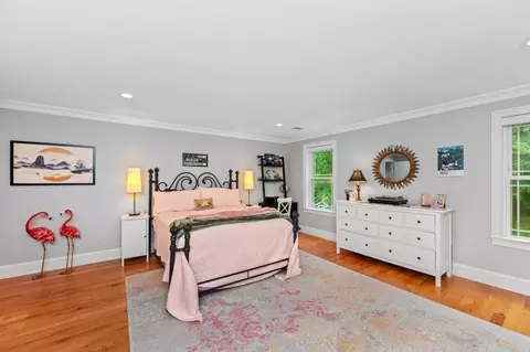 Bedroom - 456 Chestnut St, Needham, MA 02492 photo 4 of 10