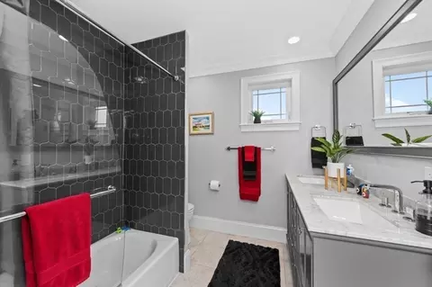 Bath - 456 Chestnut St, Needham, MA 02492 photo 5 of 5