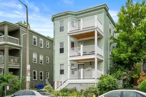 141 South St #1, Jamaica Plain, MA 02130