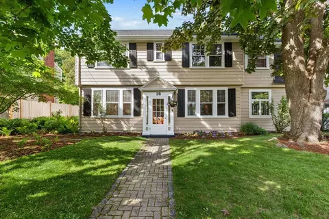 16 Preston Beach Rd, Marblehead, MA 01945
