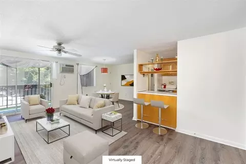 68 Maint St #44C, Stoneham, MA 02180