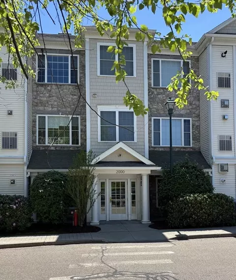 2303 Davenport Ave #2303, Canton, MA 02021