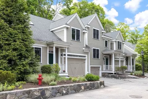 17 Wadsworth Ln #17, Wayland, MA 01778
